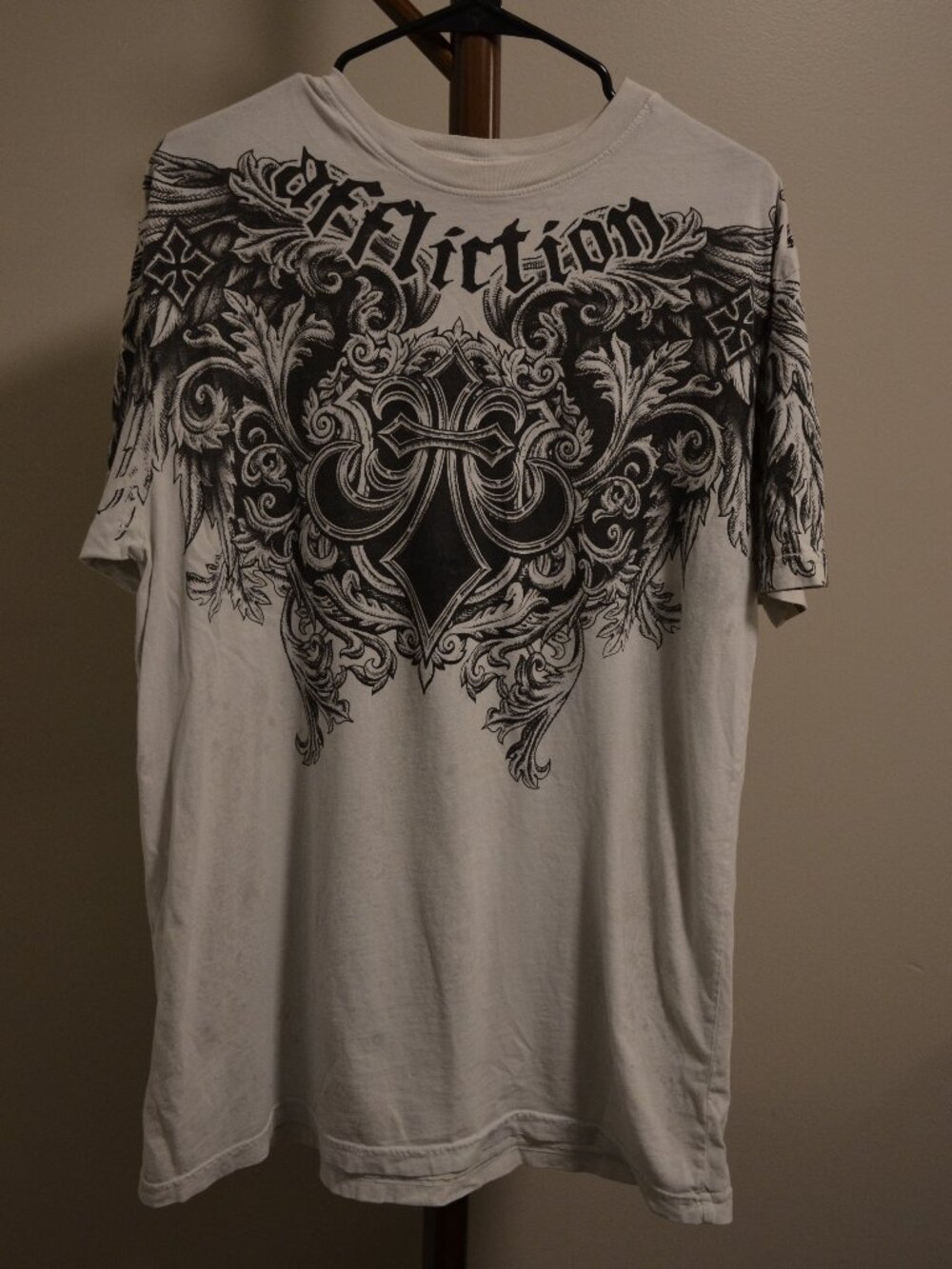 Men's Affliction tee